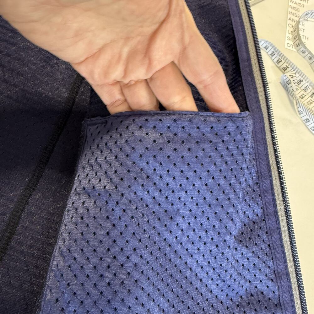 L.L. Bean Women's MOUNTAIN PILE FLEECE VEST Size XL Black Sherpa Zip Pockets NEW - Picture 7 of 11